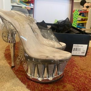 Pleasers- silver glitter with box